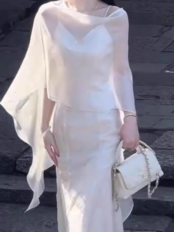 Damska letnia narzutka z jedwabiu lodowego chroniąca przed słońcem, asymetryczna, cienka, luźna, w stylu koreańskim, długa, okrągły dekolt.