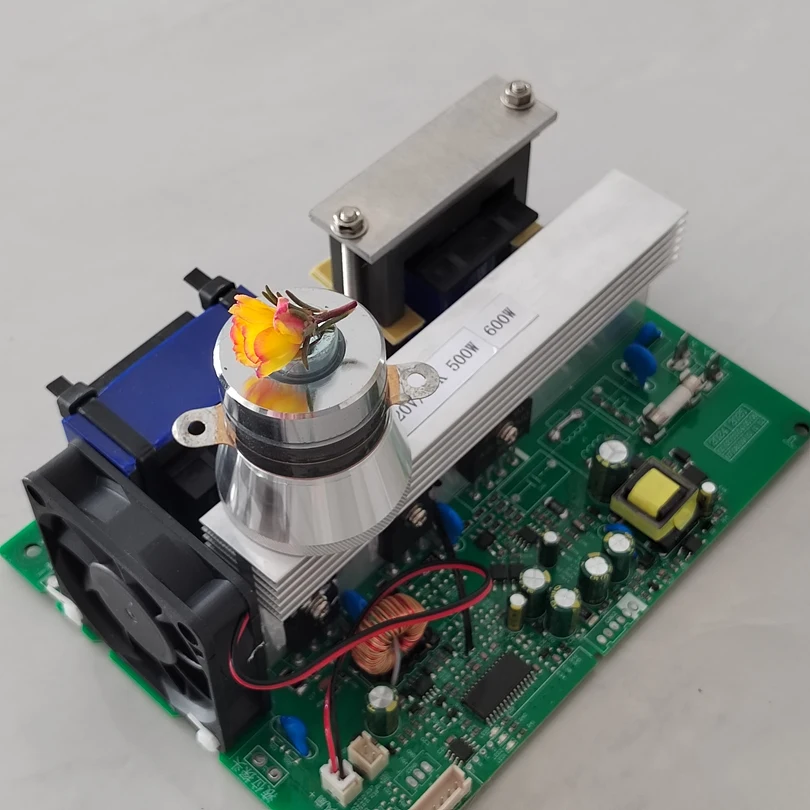 28KHZ 600W مولد التنظيف بالموجات فوق الصوتية للدوائر الكهربائية بالموجات فوق الصوتية مع لوحة العرض