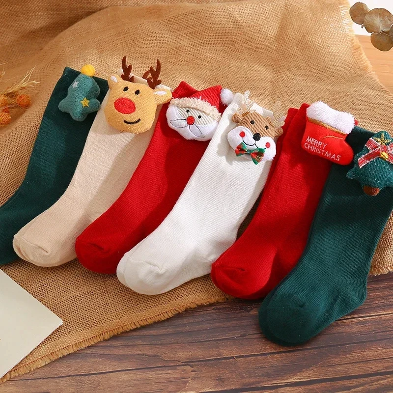 Chaussettes de noël en coton, poupée de dessin animé, mignonnes pour nouveau-nés, garçons et filles, cadeau de nouvel an, cadeau de noël pour