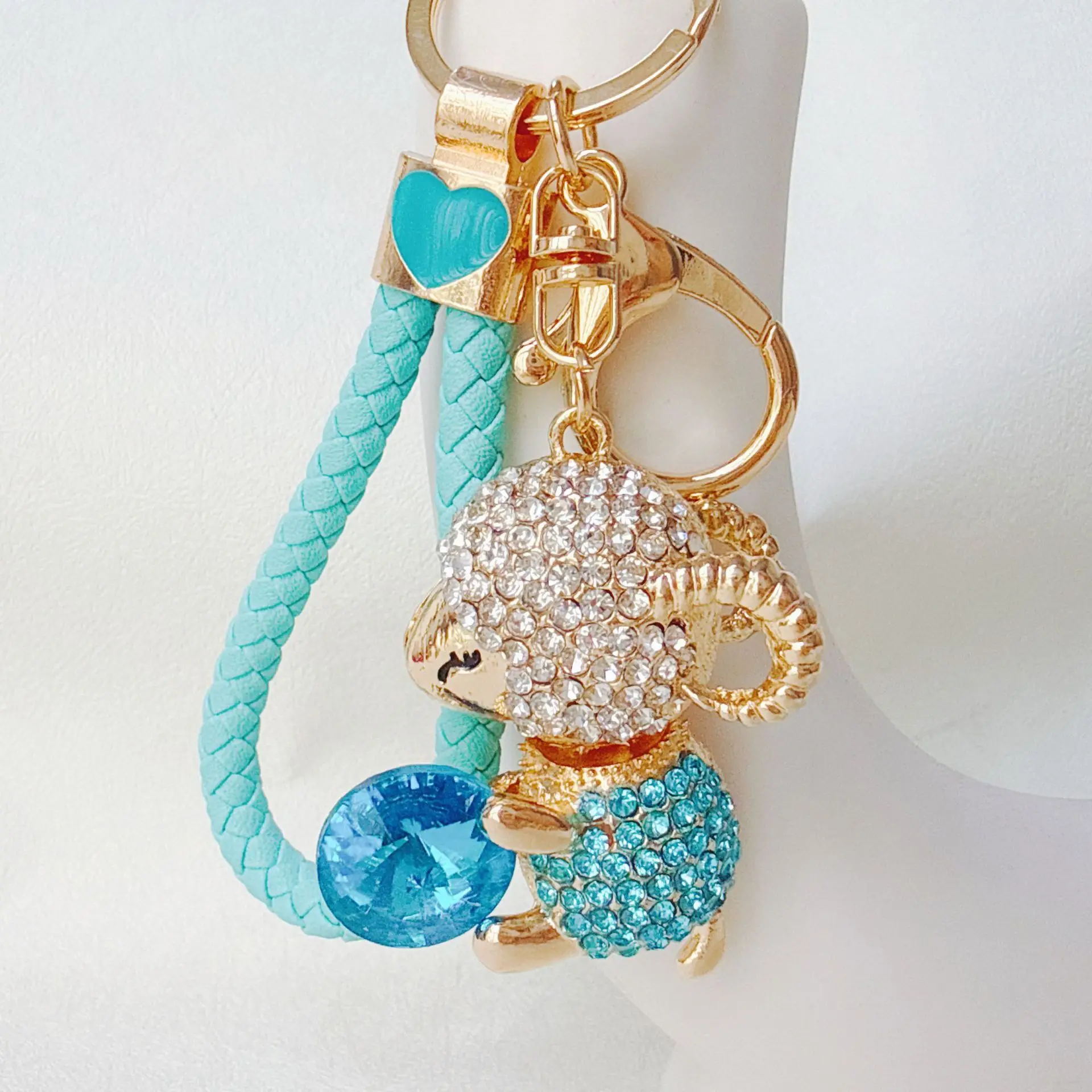 Unique Goat Sheep Key Chains Holder Crystal Purse Bag Buckle HandBag Pendant For Car Keychains Keyrings
