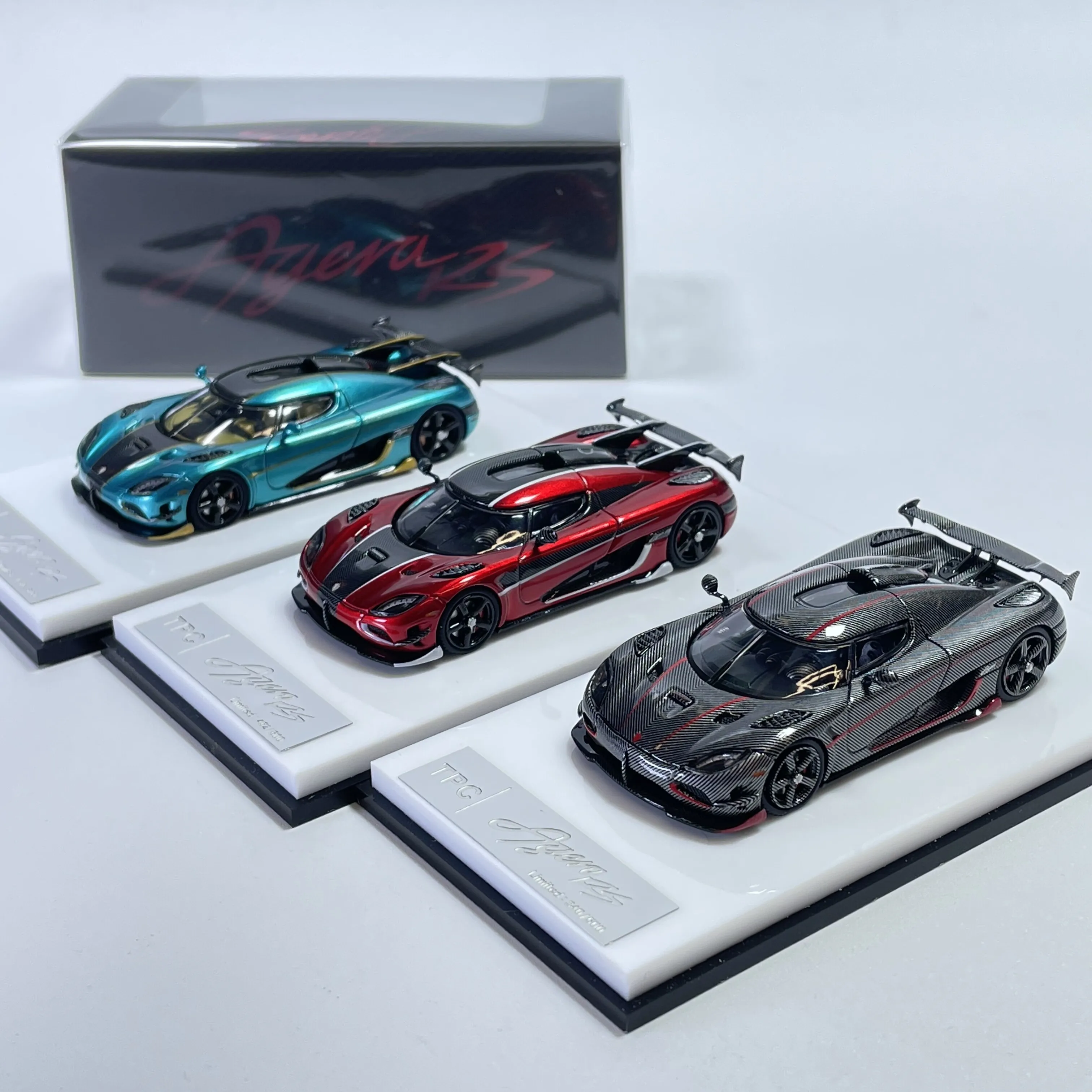 

TPC RS 1:64 Simulation Alloy Car Model Collectible Ornament High-End Limited Edition