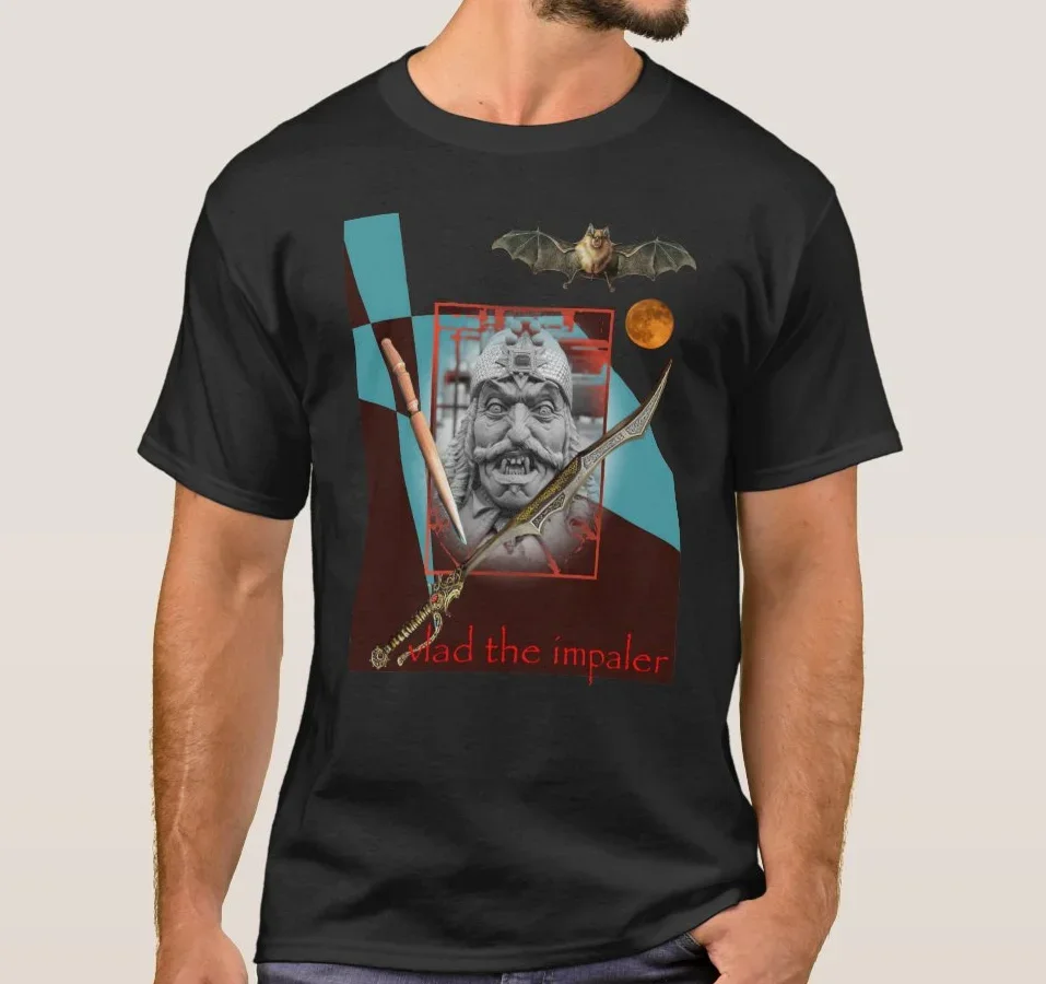 Vlad O Impaler Snarling. Camiseta Vlad Drácula Estátua Espada Lua Morcego. Camiseta masculina de algodão de verão manga curta com gola redonda S-3XL