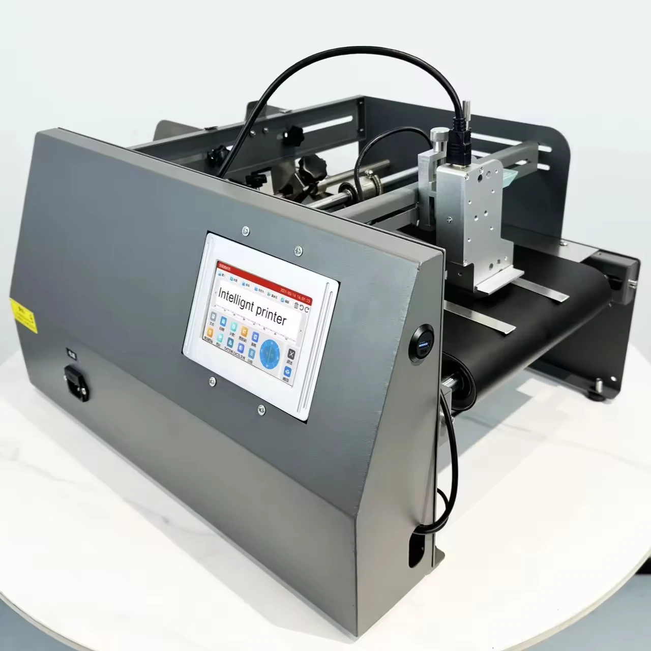 Desktop adjustable speed conveyor