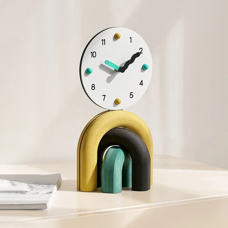 

Minimalist Creative Table Clock, Decorative Ornament for Living Room TV Cabinet Entryway