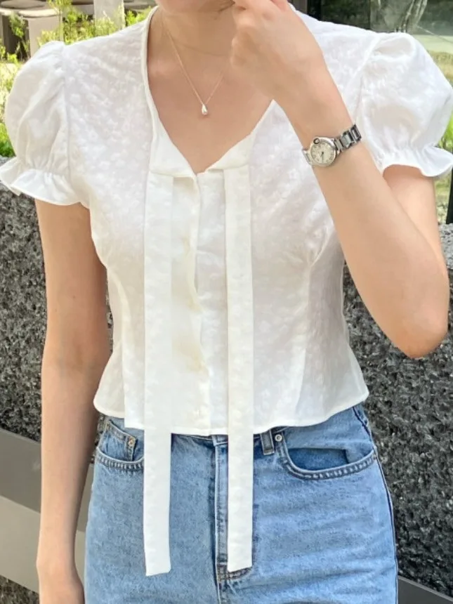 Csa branca de manga curta bolha fena verão novo estilo decote em v cor pura detalhe de avata único botão topo para p...