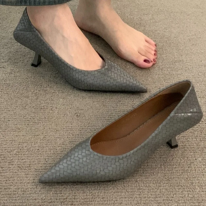 

Весна 2024, новые женские пикантные дизайнерские туфли на высоком каблуке с острым носком, элегантные платья, туфли для вечеринок, удобные туфли на шпильке с низким вырезом