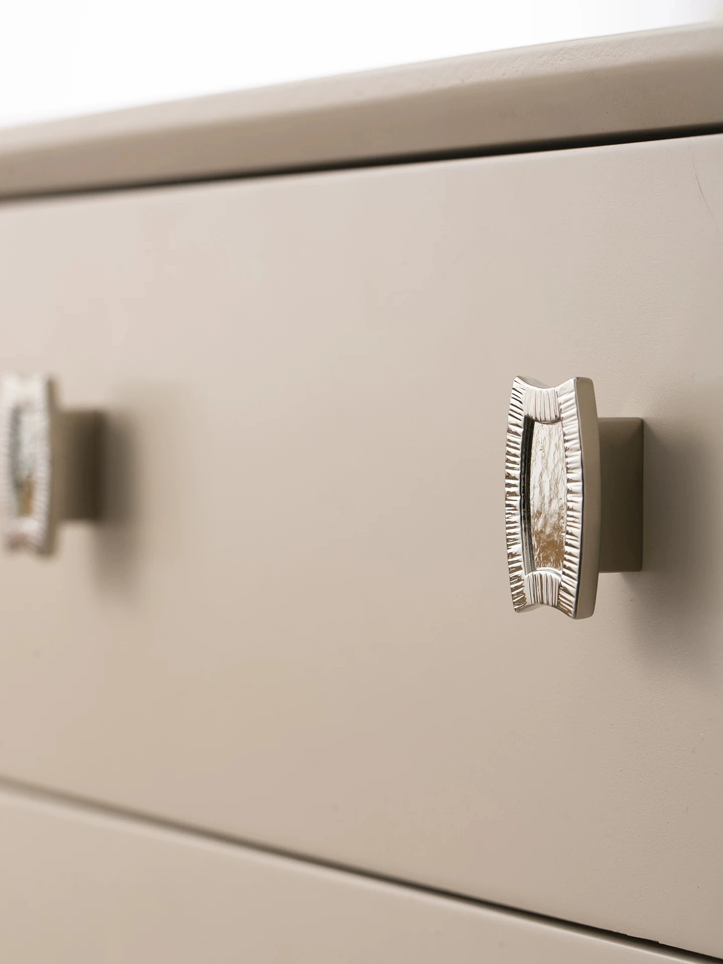Shiny Silver Electroplated Solid Brass Hammered Texture Furniture Handles for Bedroom Wardrobe Drawer Cabinet Pulls