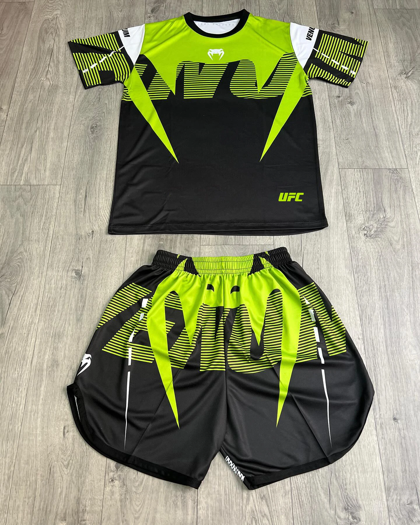 

Новинка 2023 года, летний мужской боксерский костюм UFC, большой дышащий, быстросохнущий, тренировочный костюм для ММА, восьмиугольный боевой ночной комплект