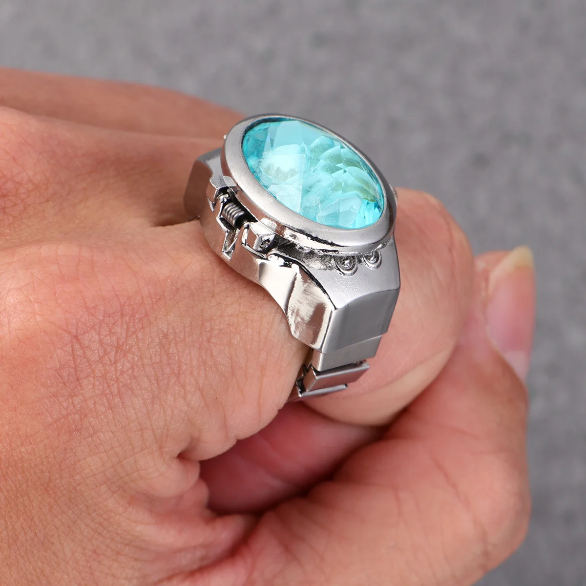 

Oval Finger Watch Ring Lake Blue Stylish Elastic Band Mini Watch For Men Women Fashion Quartz Ring Jewelry Gift