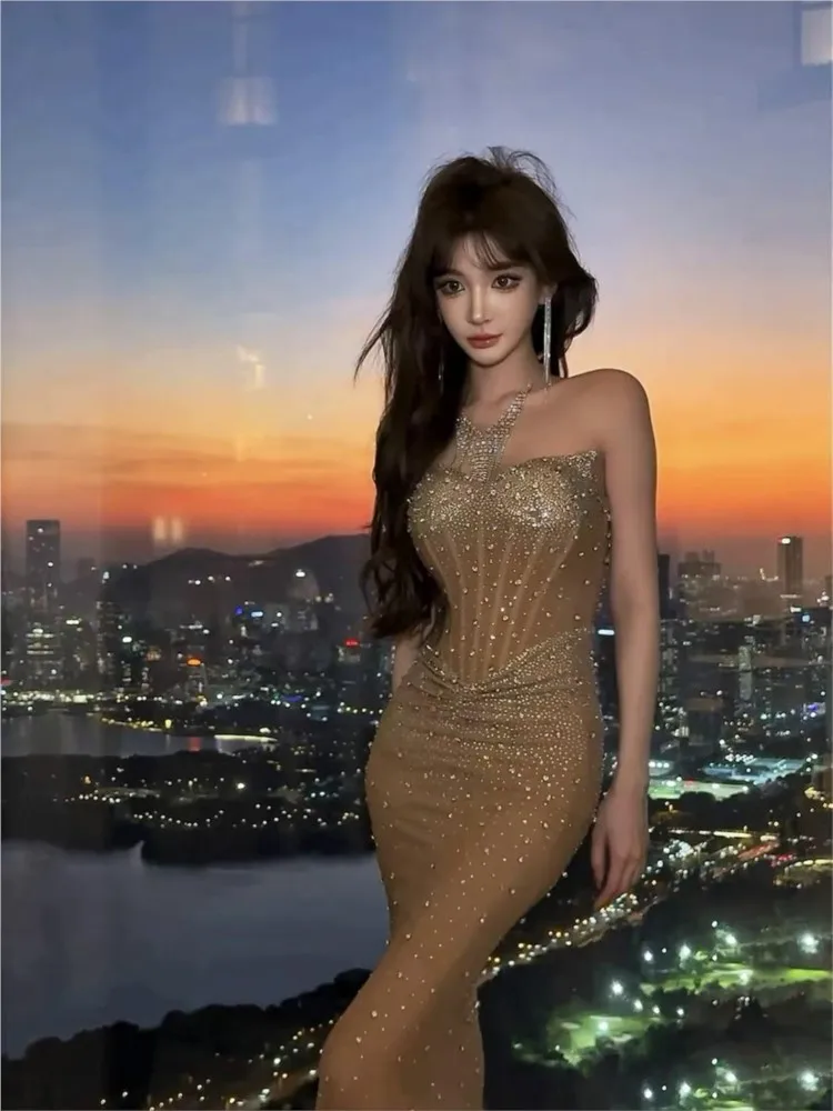 

Luxurious heavy-duty strapless beaded form-fitting long full-diamond fishbone mini dress