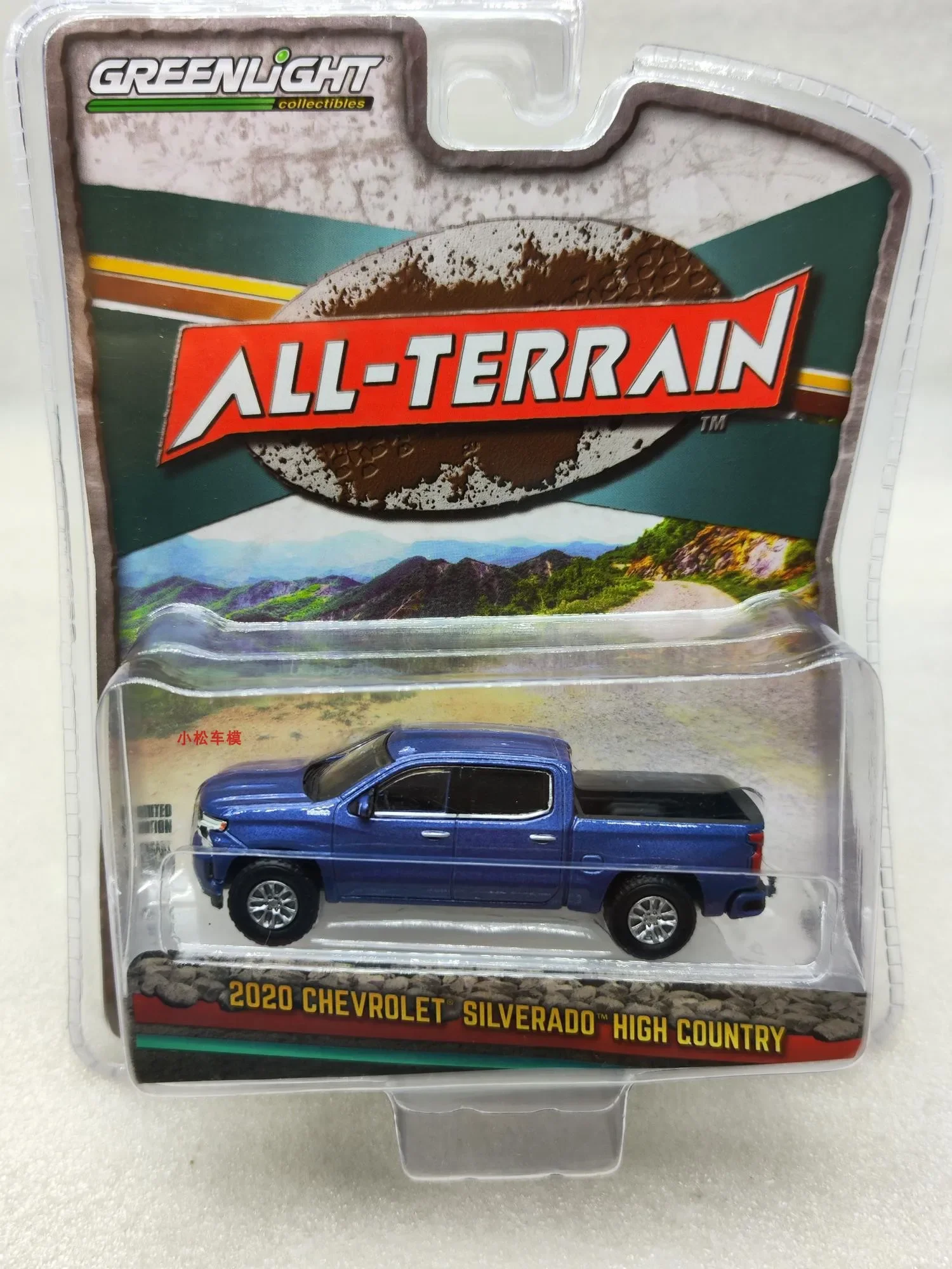 1:64 2020 Chevrolet Silverado High Country Simulation Diecast Car Metal Alloy Model Car kids toys collection gifts