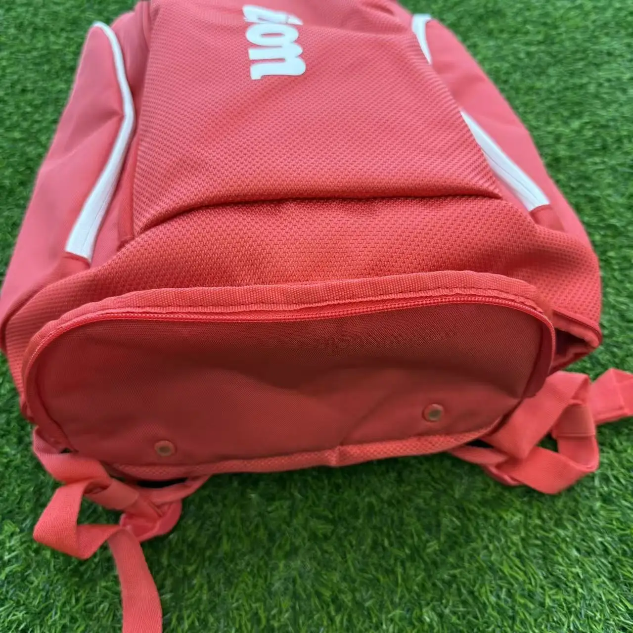 Wilson Super Tour Mochila roja Bolsa para raqueta de tenis deportiva de gran capacidad con compartimento para zapatos separado WR8036901001