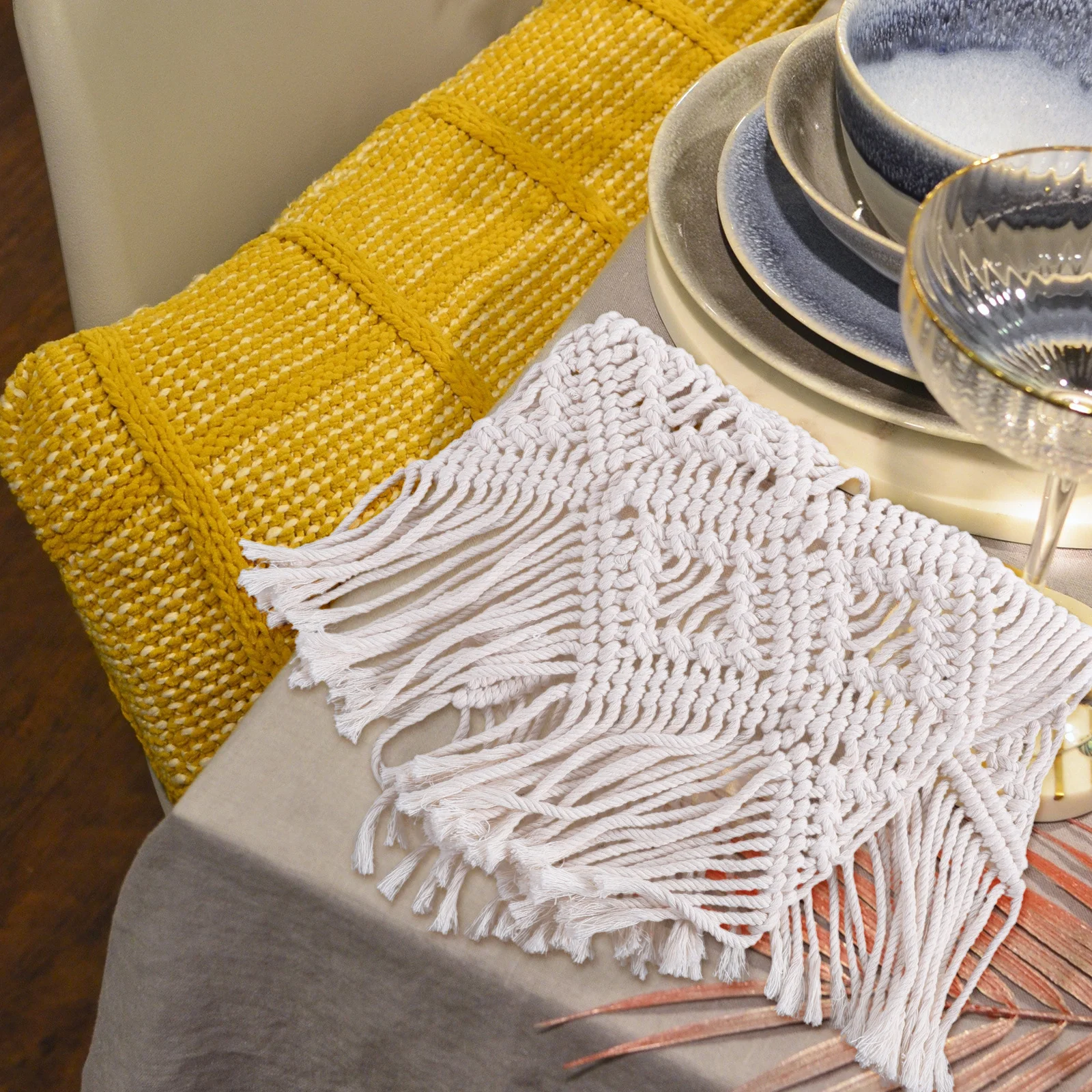 

1Pcs Hand-Woven Table Mat Nordic Style Macrame Placemat Dining Table Protection Home Decoration Mat Macrame Placemat