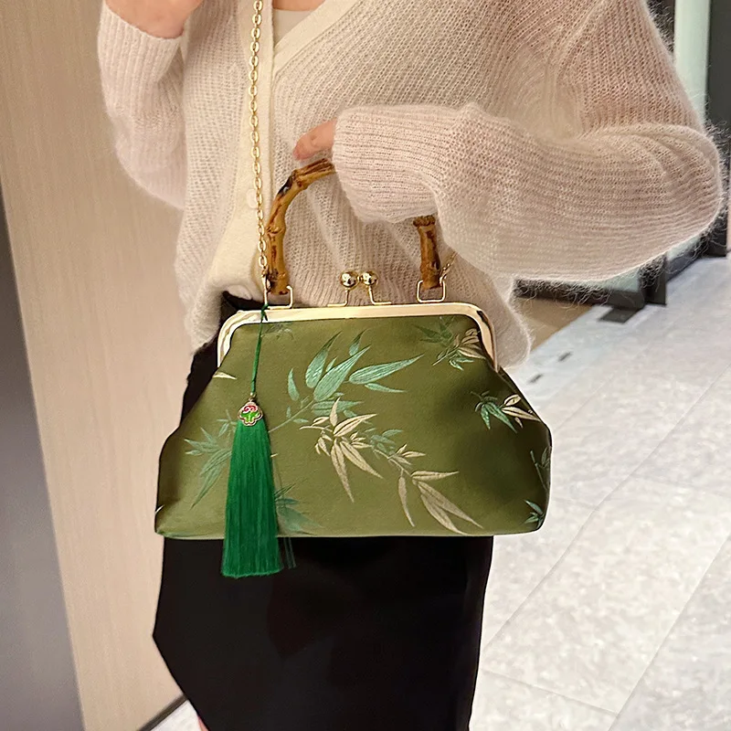 

National Style Tassel Shoulder Bag Chain Strap Exquisite Embroidery Top-handle Clutch Bag For Party Handbags Hasp Crossbody Bag