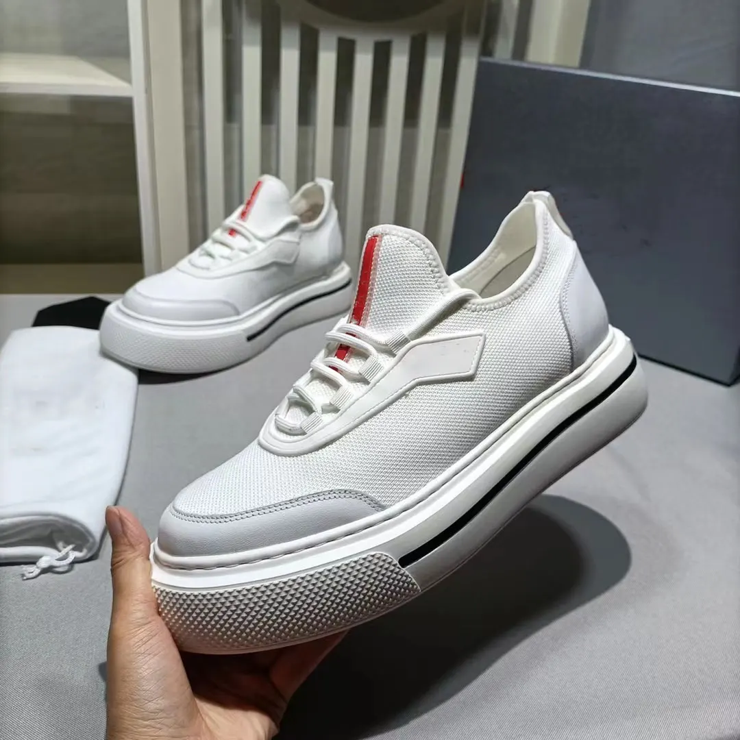 

Men Trainers Casual Sneakers New Fashion Versatile Flat Shoes Thick Bottom Wear-Resistant Outdoor Shoes Heighten Tide Shoes Male