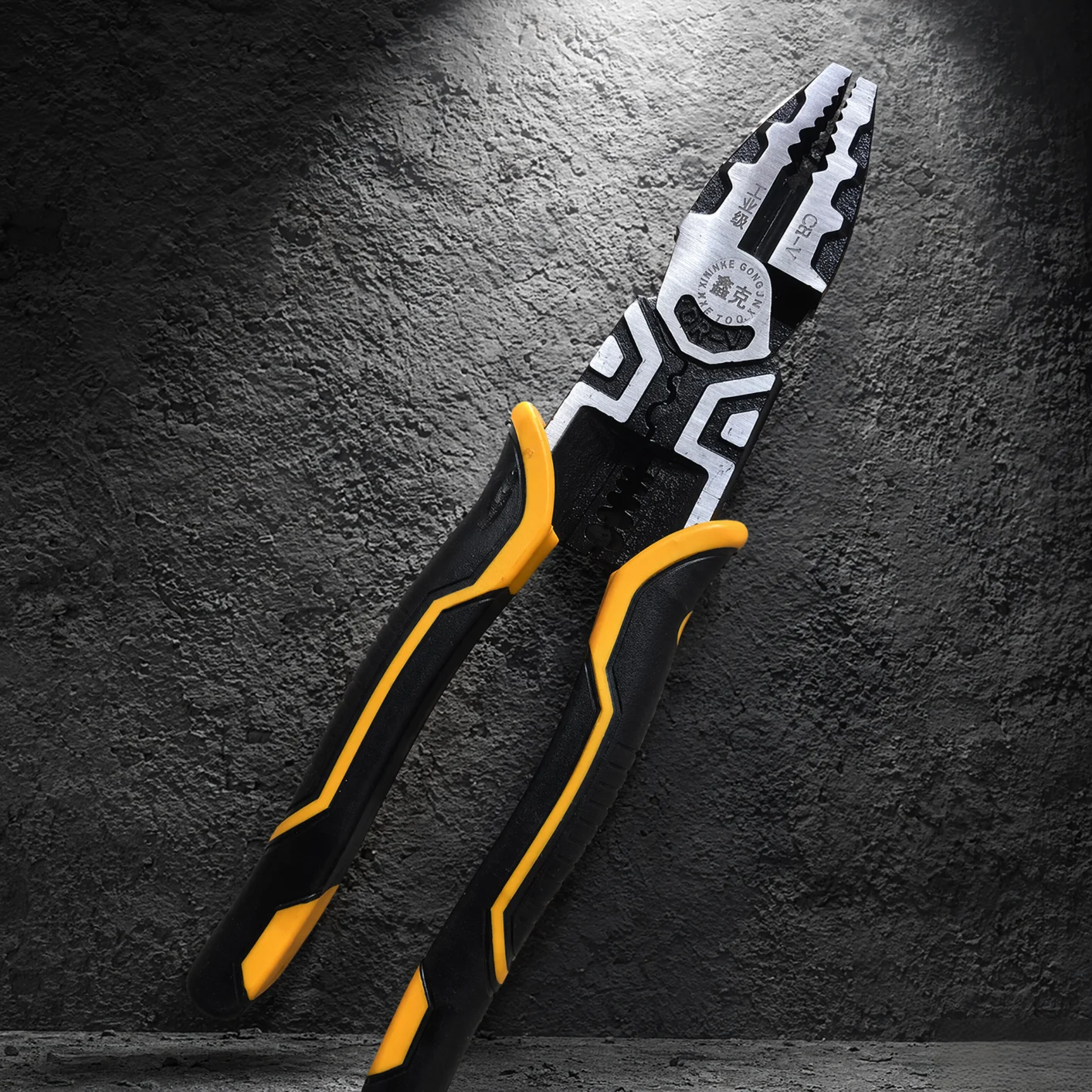 Industrial Grade CR-V Steel Wire Cutters Multifunctional Lineman's Pliers Heavy Duty Hand Tool