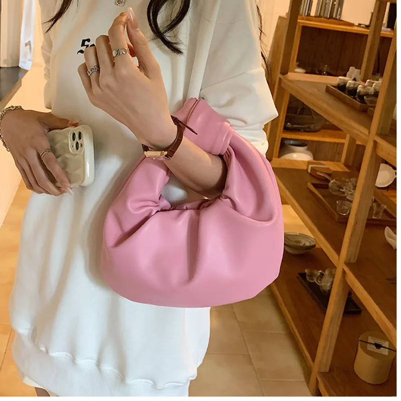 KK  2024 New Wrinkled Cloud Women's Bag, Exquisite and High end, Bright Niche Design, Elegance, Handheld Shoulder Bag