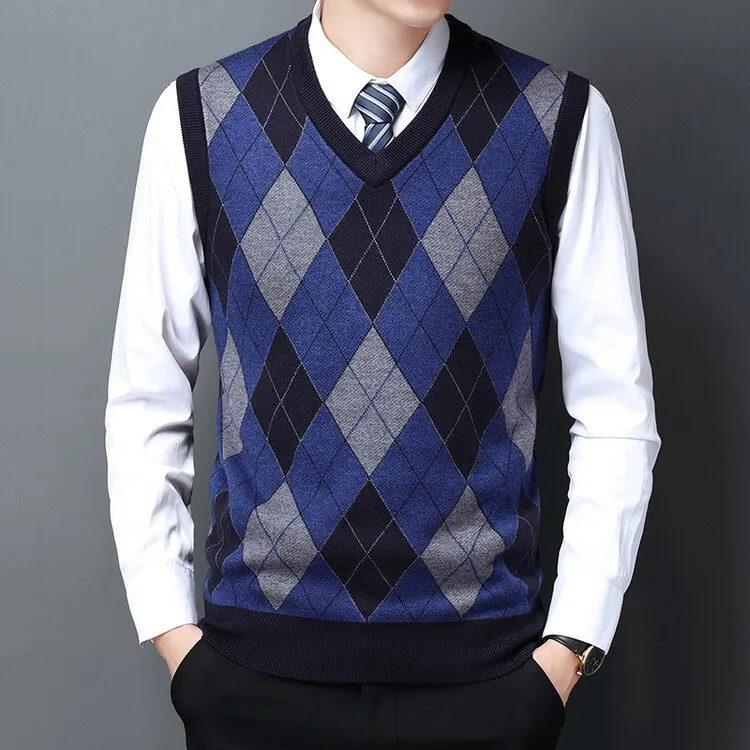 2026 Spring New Arrival Men's Blue V-Neck Vest Jacket, Fall/Winter Sleeveless Diamond Check Pattern Knit Vest Sweater,Asian Size