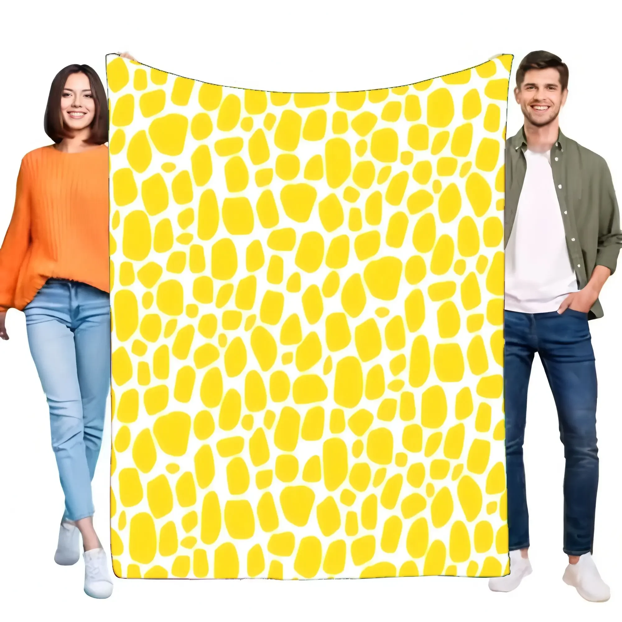 Yellow Giraffe Print Blanket Soft Cozy Bed Sofa Throw Lightweight Perfect for Home Decor Birthday Gifts for Kids and Adults