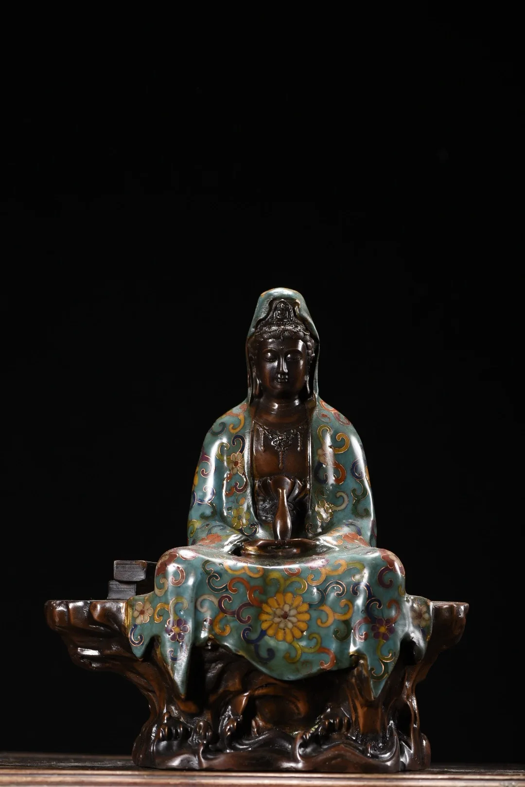 Collection Old Bronze Cloisonne Enamel Flower Texture Bench Buddha Guanyin  Bodhisattva Sitting on the bench with Buddha