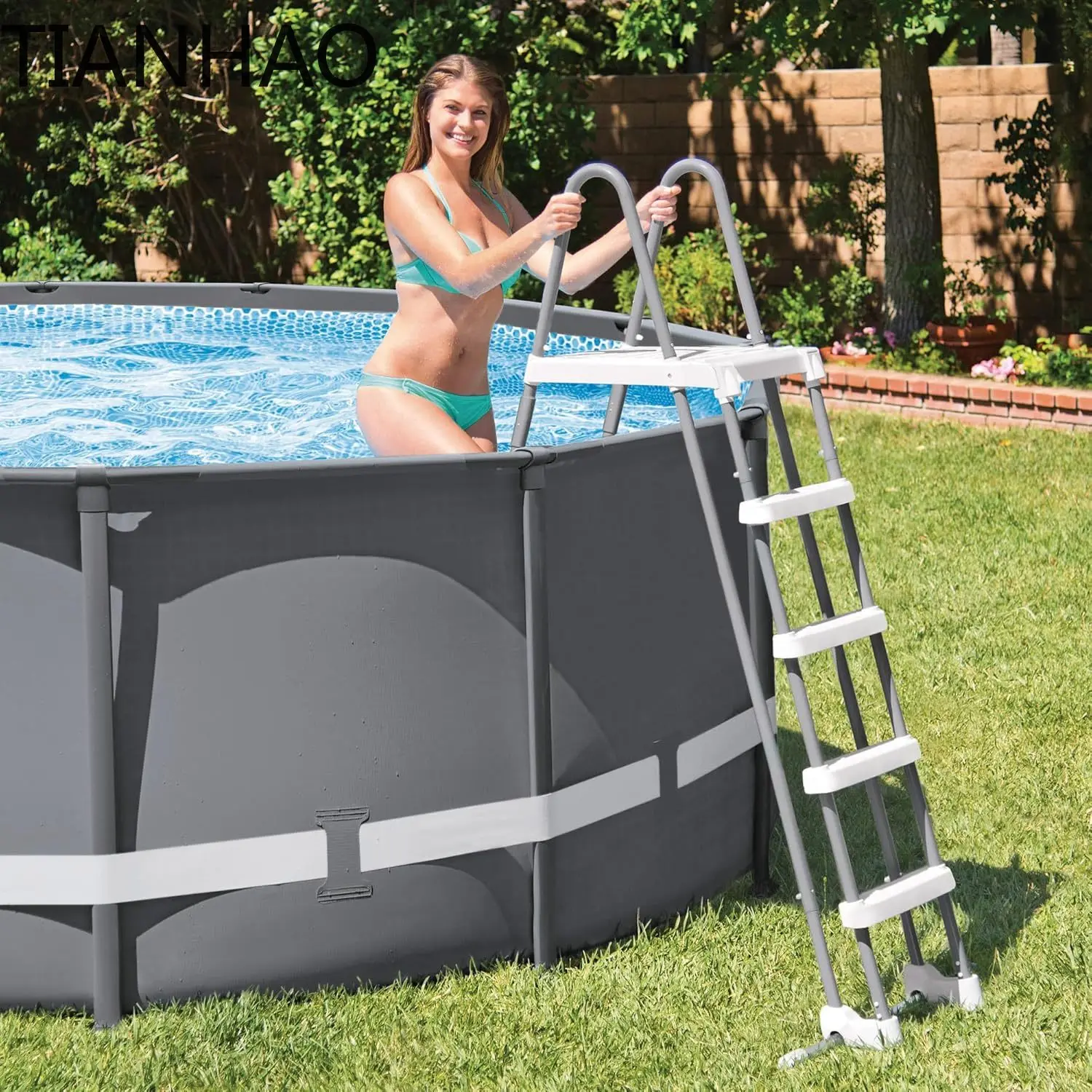 Deluxe Pool Ladder with Removable Steps