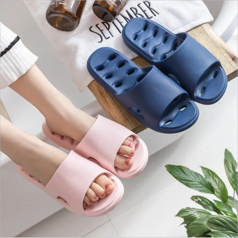 

Japanese EVA Slippers Women's Summer Bathroom Slippers Hollow Quick-drying Bath Sandal Slippers Non Slip Family Unisex Slides