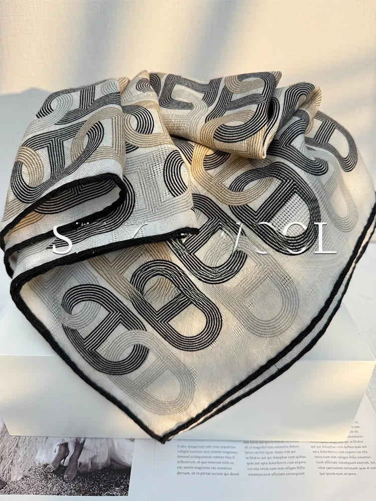 秋冬新作-豚鼻リングバックル-テクスチャシルクウールスカーフ-エレガント-グレーベージュ-多用途-シルクウールスカーフ-レディース