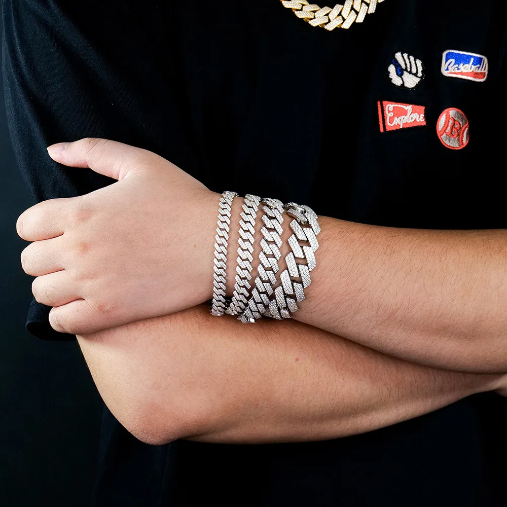 

Wholesale Fine Jewelry VVS Moissanite Clover Cuban Bracelet Custom Link Chain for Men & Women Hip Hop Style Iced Cuban Necklace