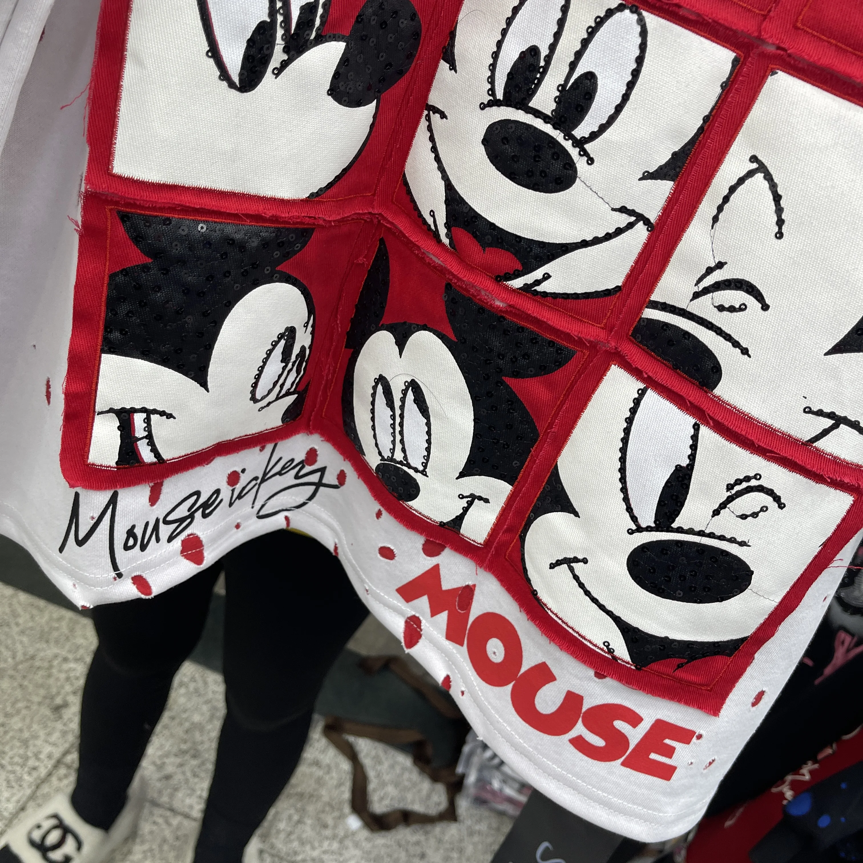 Moda Primavera Verano 2026, camisetas holgadas de manga corta para mujer, jersey con agujeros y lentejuelas de Mickey, Top informal para estudiantes, Camiseta de algodón