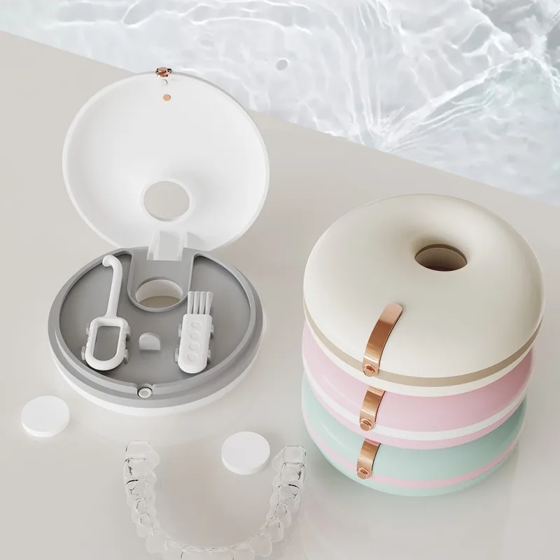 Donut Shaped Dental Aligner Storage Case Portable Pocket Size Orthodontic Invisible Retainer Holder for Kids