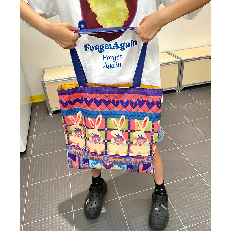 ELFSACK 2025 الخريف الوافدين الجدد لطيف الكرتون الأرنب كل انحاء طباعة حقيبة كتف لطيف حمل للمرأة