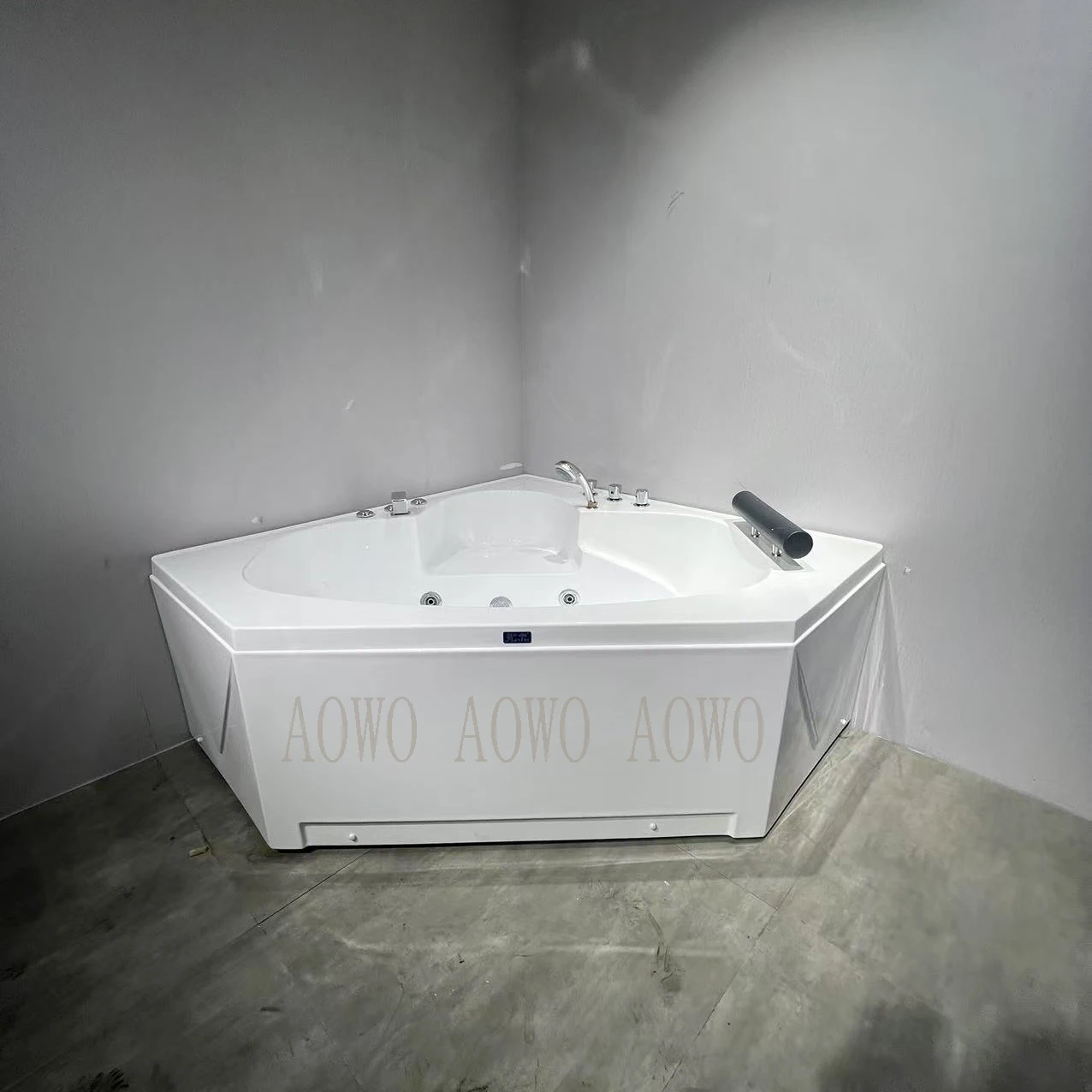 

AOWO Foshan Wholesale Cheap Price Pure Acrylic Corner Bathtub With Massage Tube Spa Mat Shower Tiny Set Small