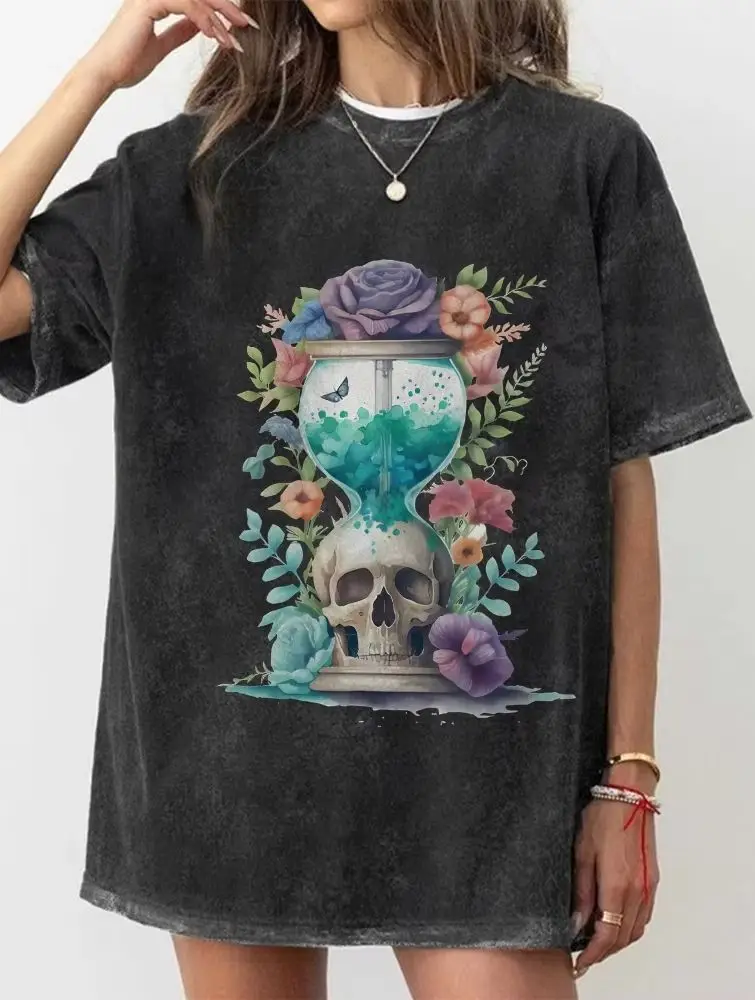 

Retro niche Women's Oversized Y2K Graphic Tee | Hand-Painted Art Korean Style | 2025 Summer Cool T-shirt