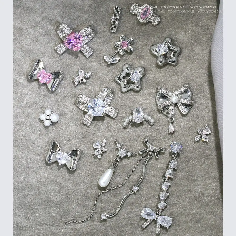 Accesorios para uñas, joyería de manicura 3D plateada, lazo, diamantes de imitación de cristal de Metal para uñas, decoración artística de uñas de mariposa a la moda para mujer