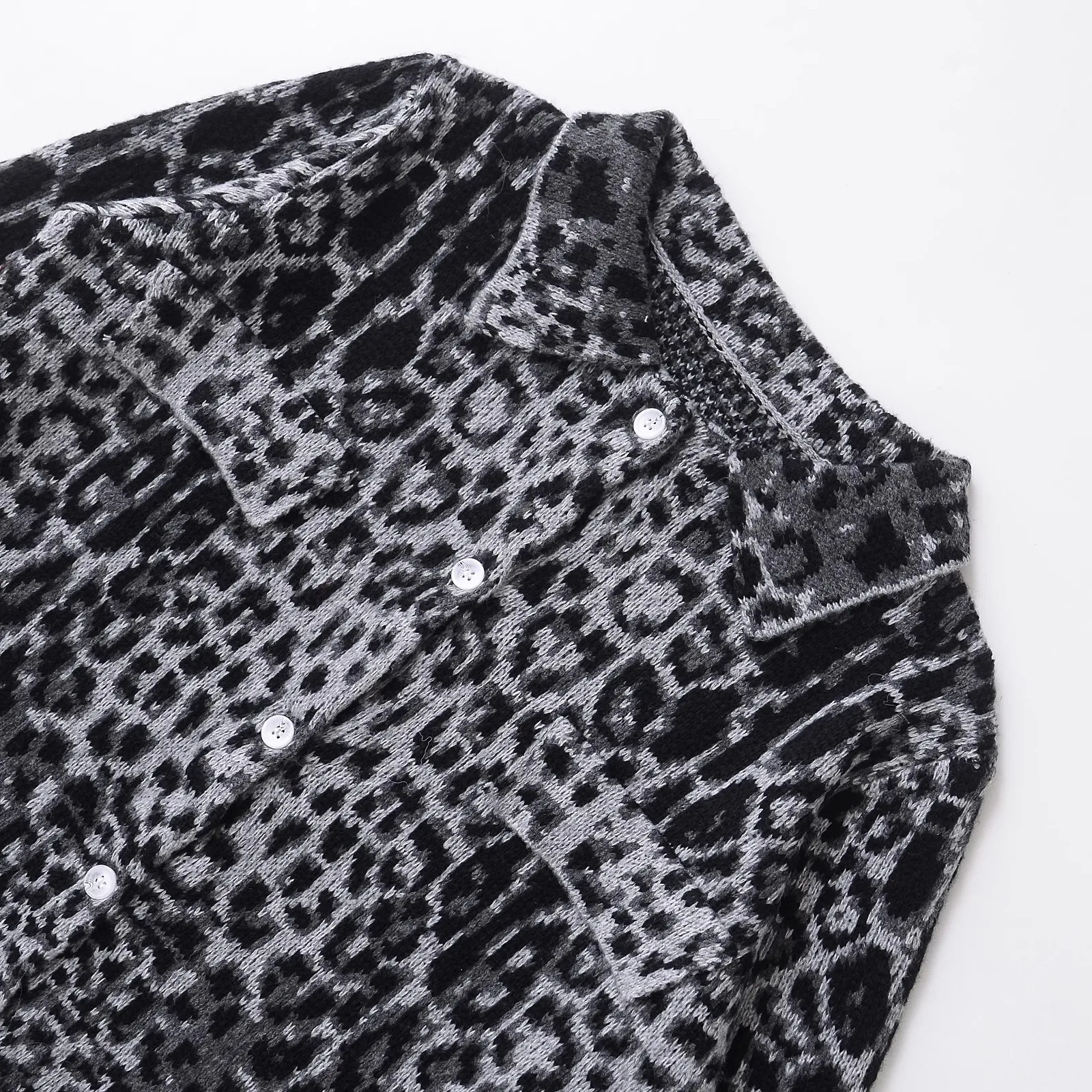

ZAB Faionable Animal Pattern Knitted Jaet Women's Autumn New Sle Versatile Design Sense Polyester Fiber ort Coat