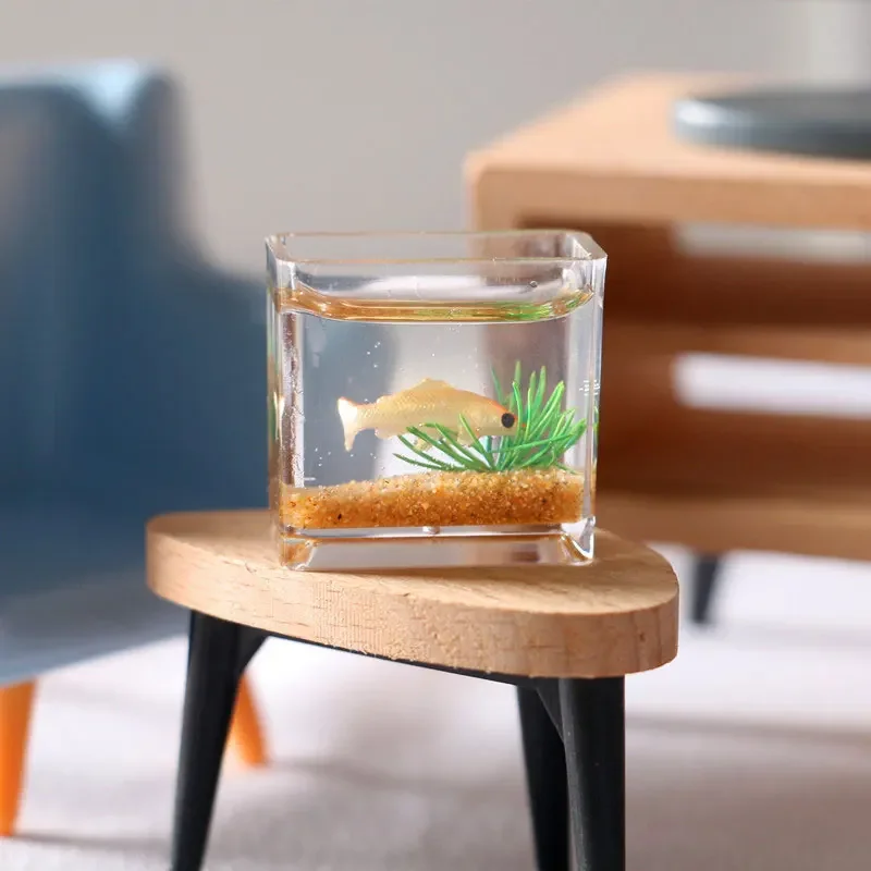 1pc Miniature Mini Small Fish Tank Transparent Glass Acrylic Fake Fish Tank Office Table Ornaments Home Desk Decoration Random