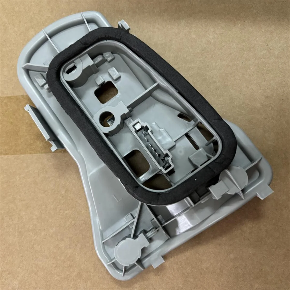 

ABQA-6Q6945257F Держатель лампы заднего левого заднего фонаря для POLO 9N N/S 2005-2010