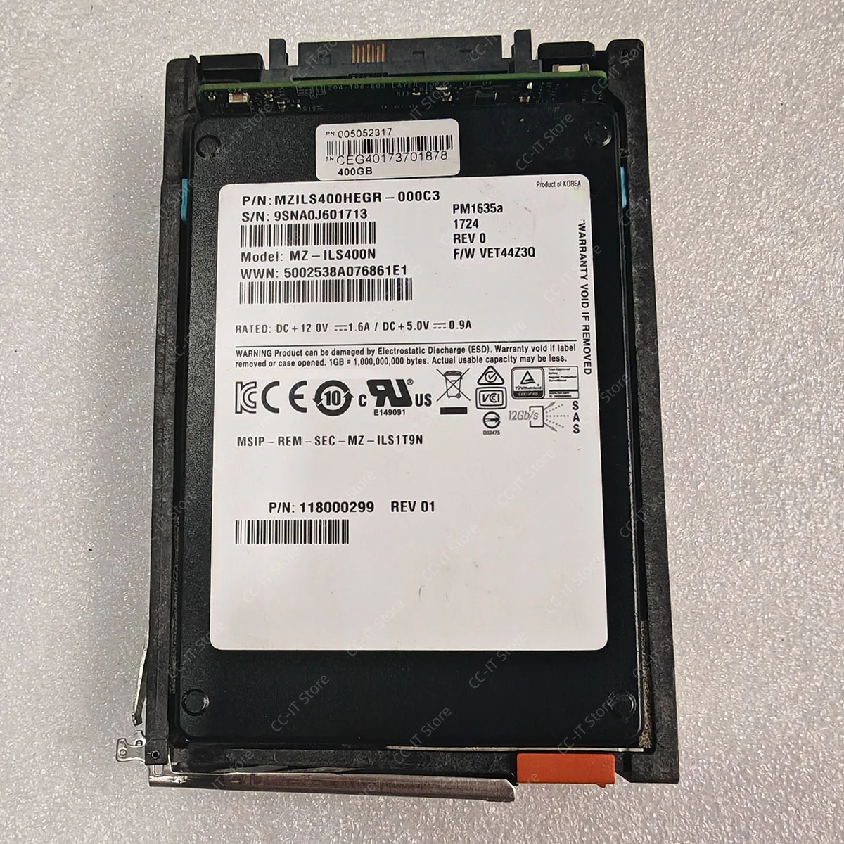 005052317 005052337 400GB SAS SSD PM1635a MZILS400HEGR-000C3 2.5 Inch Solid State Drive For A200 Storage Array With Caddy