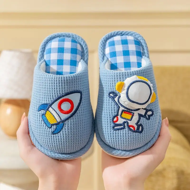 

Kids Winter Warm Plush Slippers Non Slip Indoor House Shoes for Boys Girls Toddlers Fleece Lined Home Slipper for Cold Weather