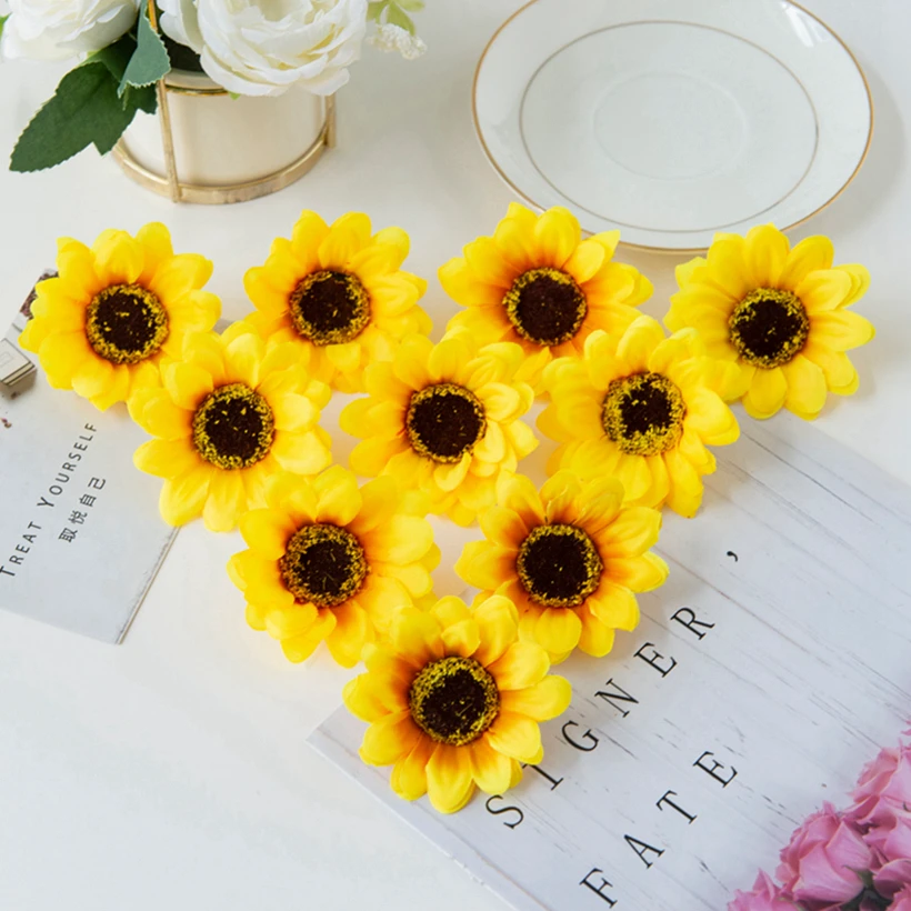 

100Pcs Artificial Flowers Gerbera for Home Decoration Christmas Creativity Wreath Bride Accessories Wedding Supplies Sun Flowers