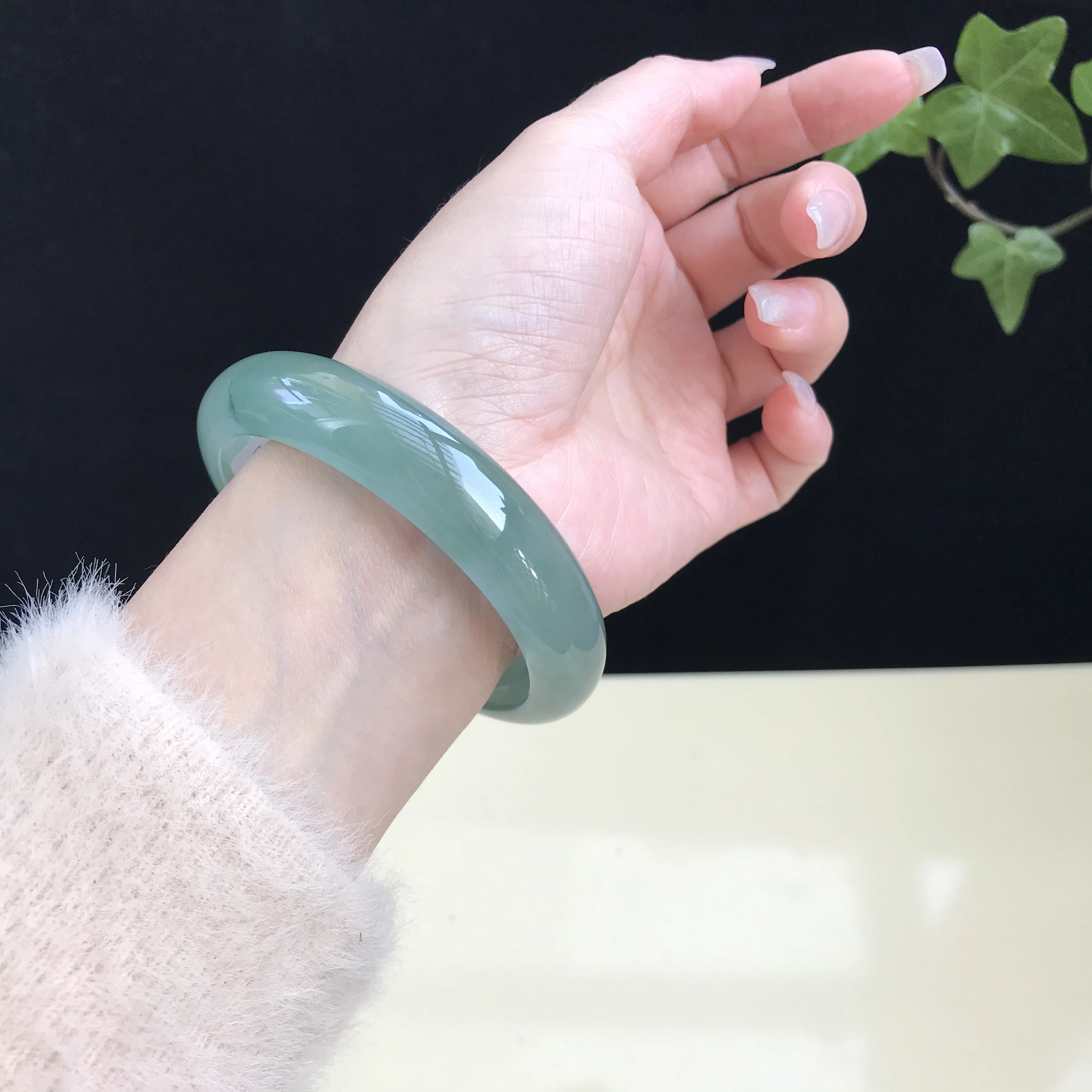 

Burma 100%Genuine High-end Jadeite Bracelet Jewelry Jade Bangles For Women 61mm (With Certificate)