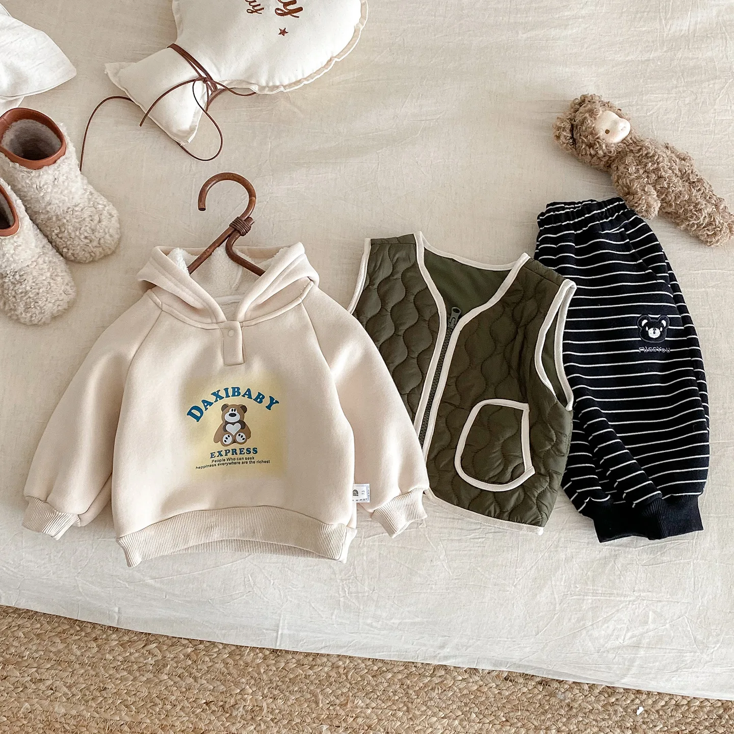 طفل الفتيات الملابس مجموعة شتاء جديد سميكة الكرتون المطبوعة طفل فتاة البلوز سترة مخطط منتصف الخصر الرضع طفل الفتيات بانت #2