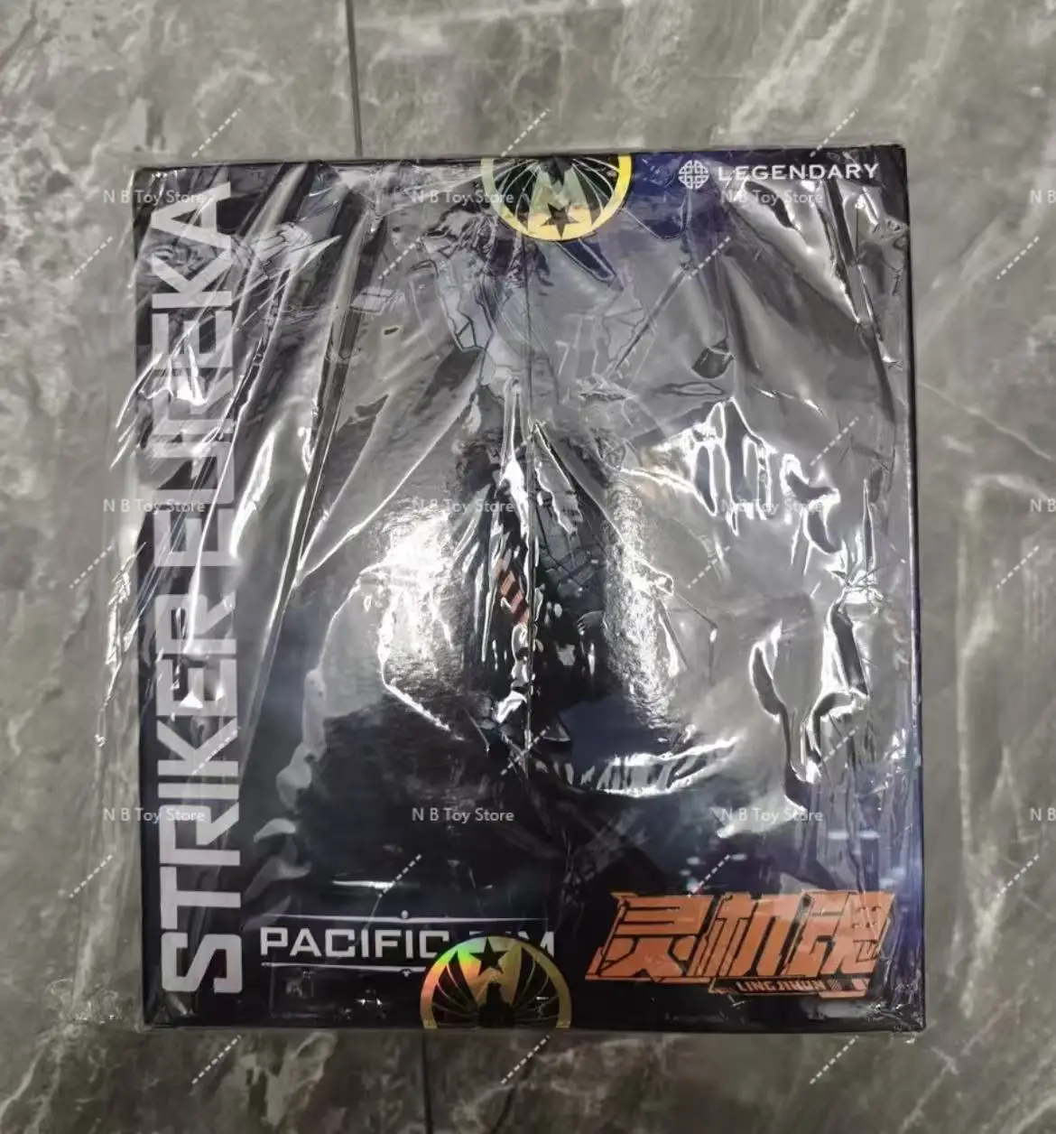 

В наличии: Оригинальная коллекционная фигурка LING JIHUN Pacific Rim Striker Eureka, 8 дюймов (20 см), со светодиодной подсветкой