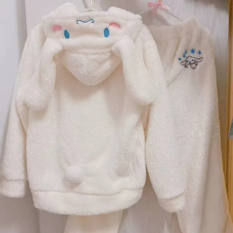 

​ ​ Плюшевая пижама с капюшоном Cinnamoroll и ушками, мягкая флисовая пижама Kawaii для женщин, милый костюм животных, зимняя одежда