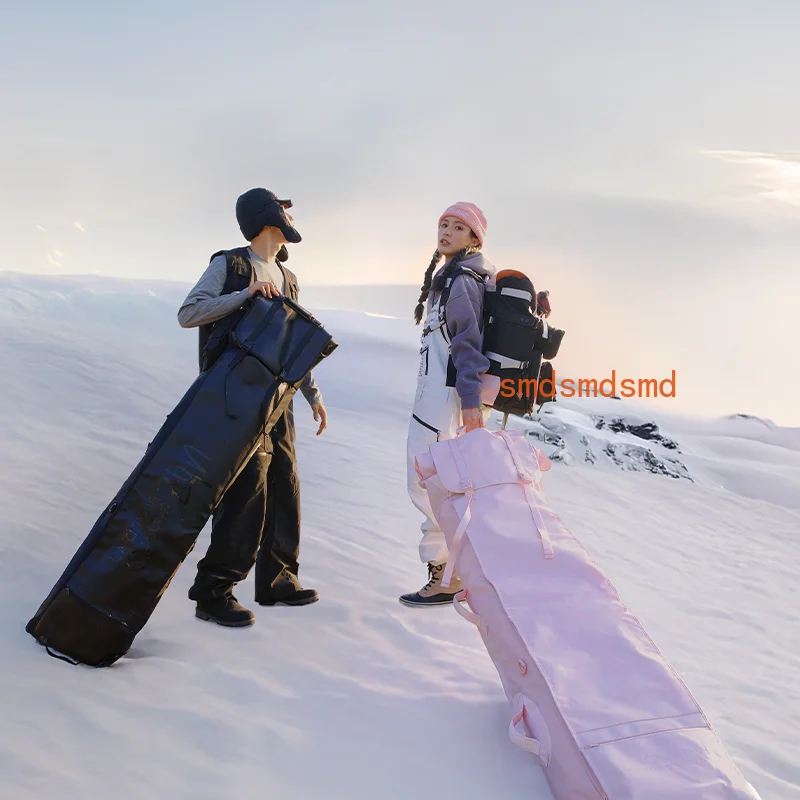 Retractable pulley waterproof wet and dry separation large capacity wear-resistant snowboard bag