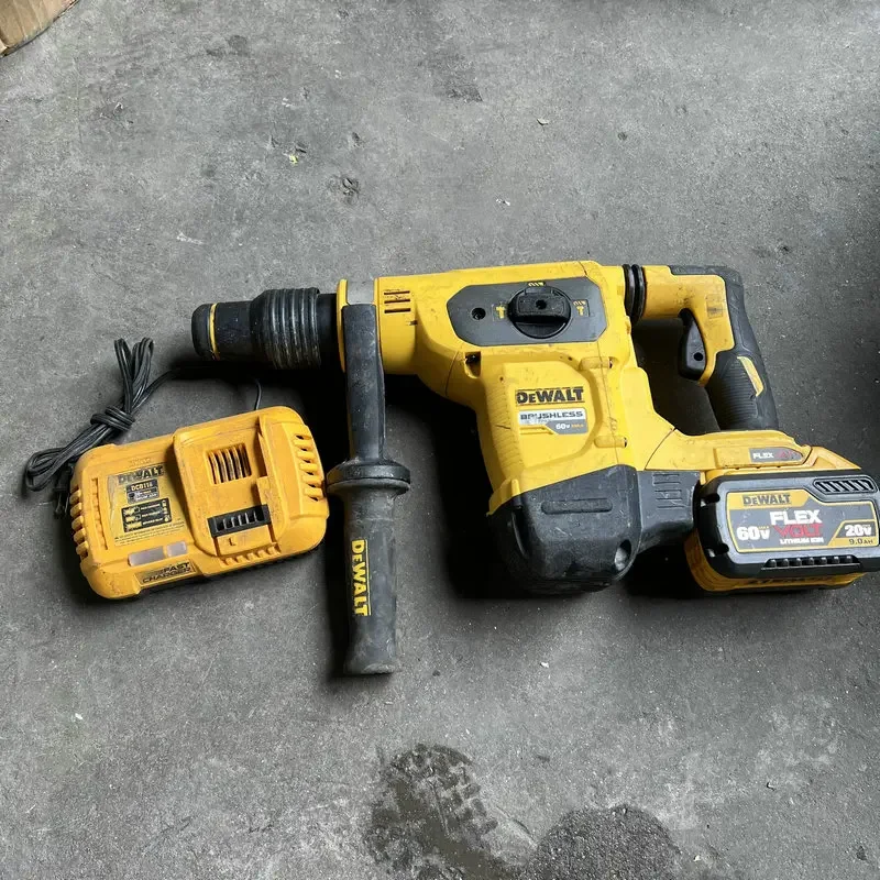 DEWALT FLEXVOLT Hammer Drill DCH481 with 9AH - DCB 118 60v Flex Volt Cordless Battery SECOND HAND