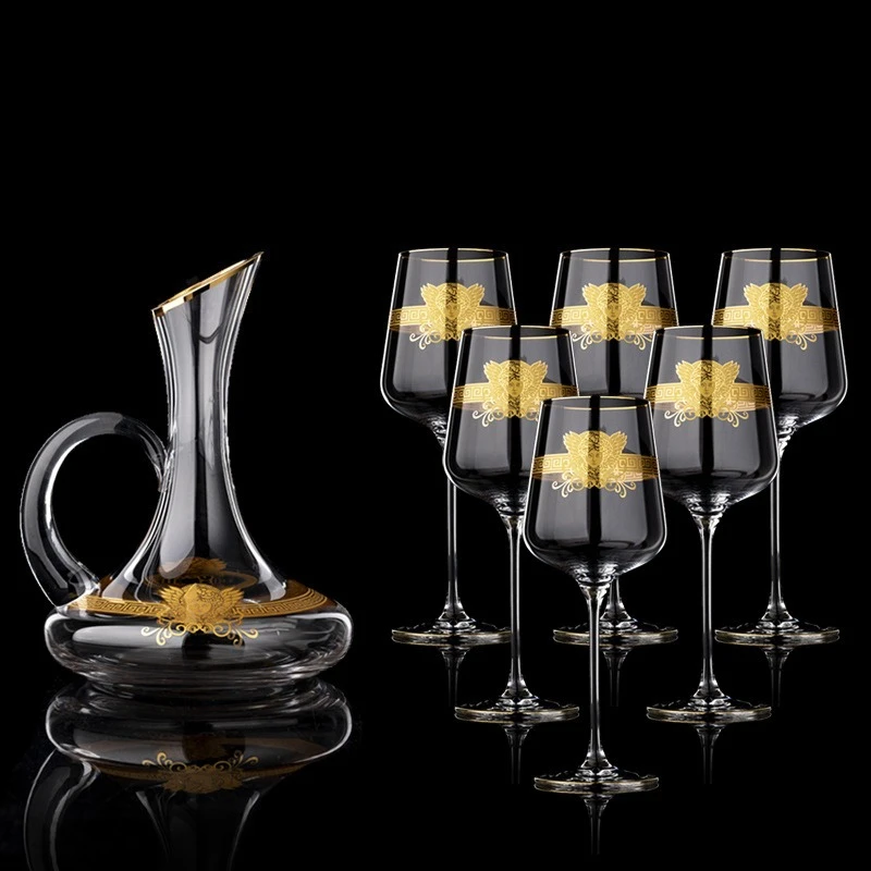 

Light luxury European retro Medusa real gold flower paper red wine glass