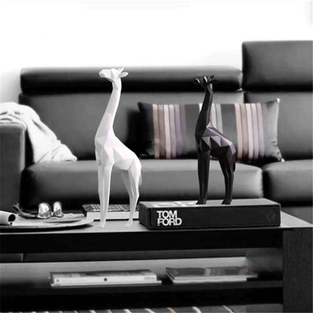 

Creative Nordic Giraffe Figurine Standing Sculpture Resin Home Desk Decor