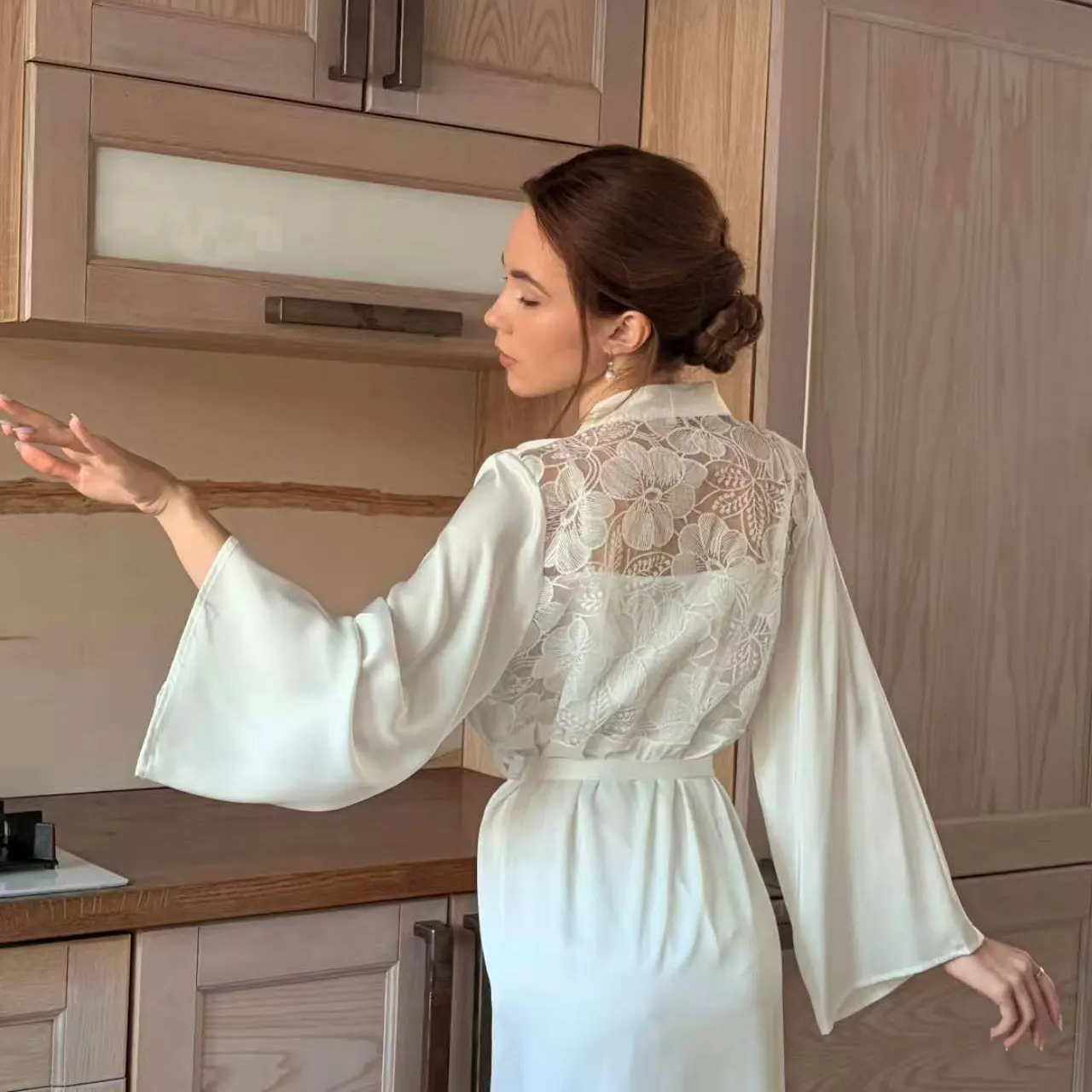 

Sexy Lace Back Women's Robe Slip Silk Satin White Robes Embroidery Mesh Wedding Gorgeous Dressing Gown Bridal Boudoir Loungewear