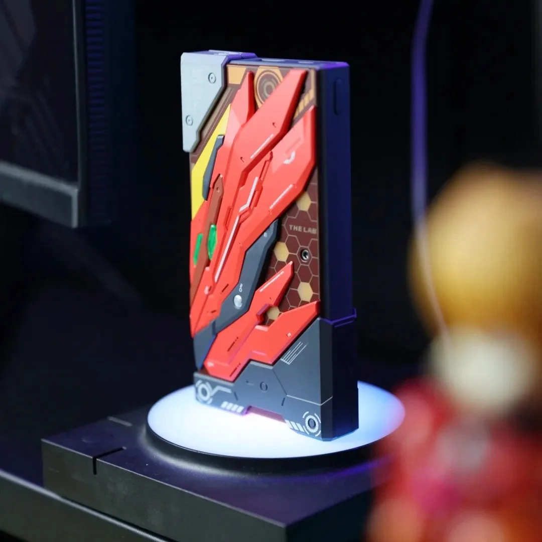

THE LAB E-Model Mecha Crane Red Mobile Power Bank TYPE-0 10000 мАч Сборка Светящийся 22,5 Вт Блок питания с быстрой зарядкой